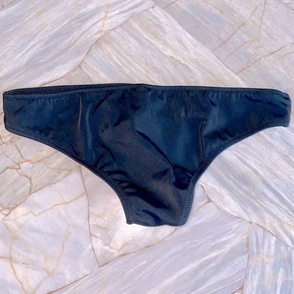 VS Bombshell Bikini Set Swimsuit 32A XSmall - Picture 13 of 15